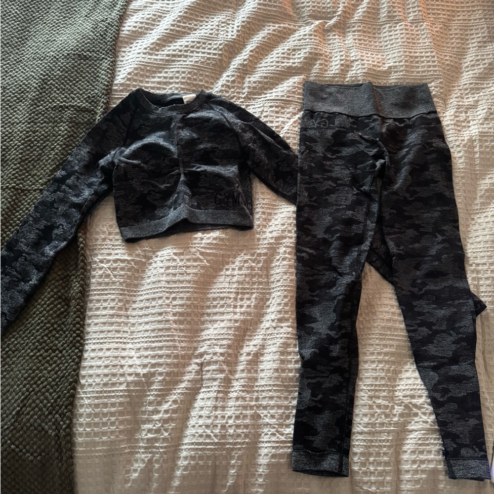 Gymshark Black Camo Set